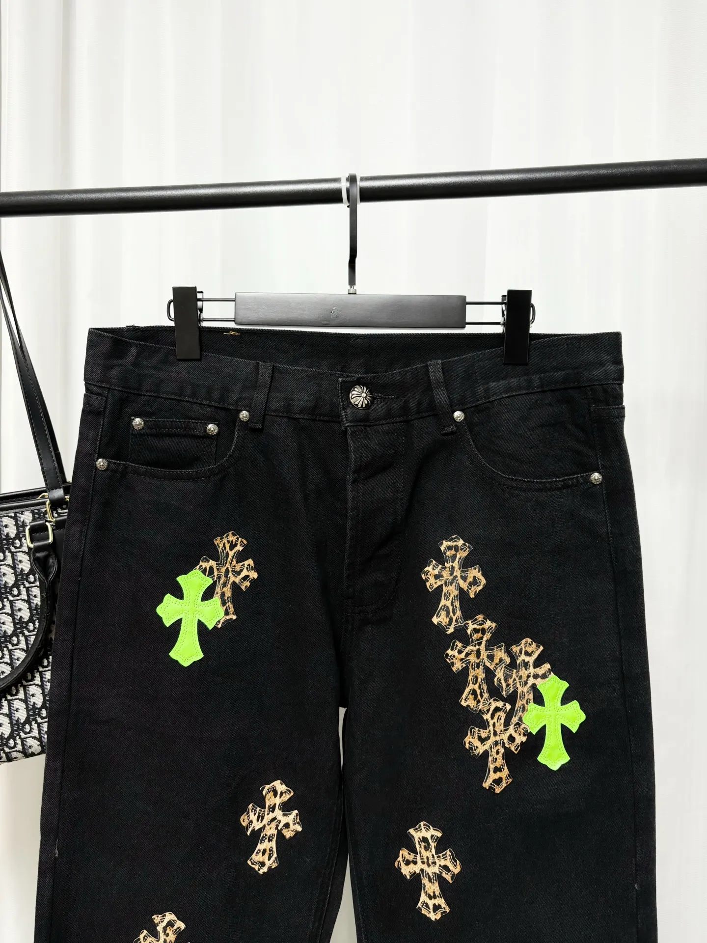 Chrome Hearts + Black ， ， Same Style， Hot Sale 。 ， ， ， ， ， 。 Genuine Leather ， 。 ， ； ， ， ， 。 🖤💚 ， ！ ， ， ， ， ！